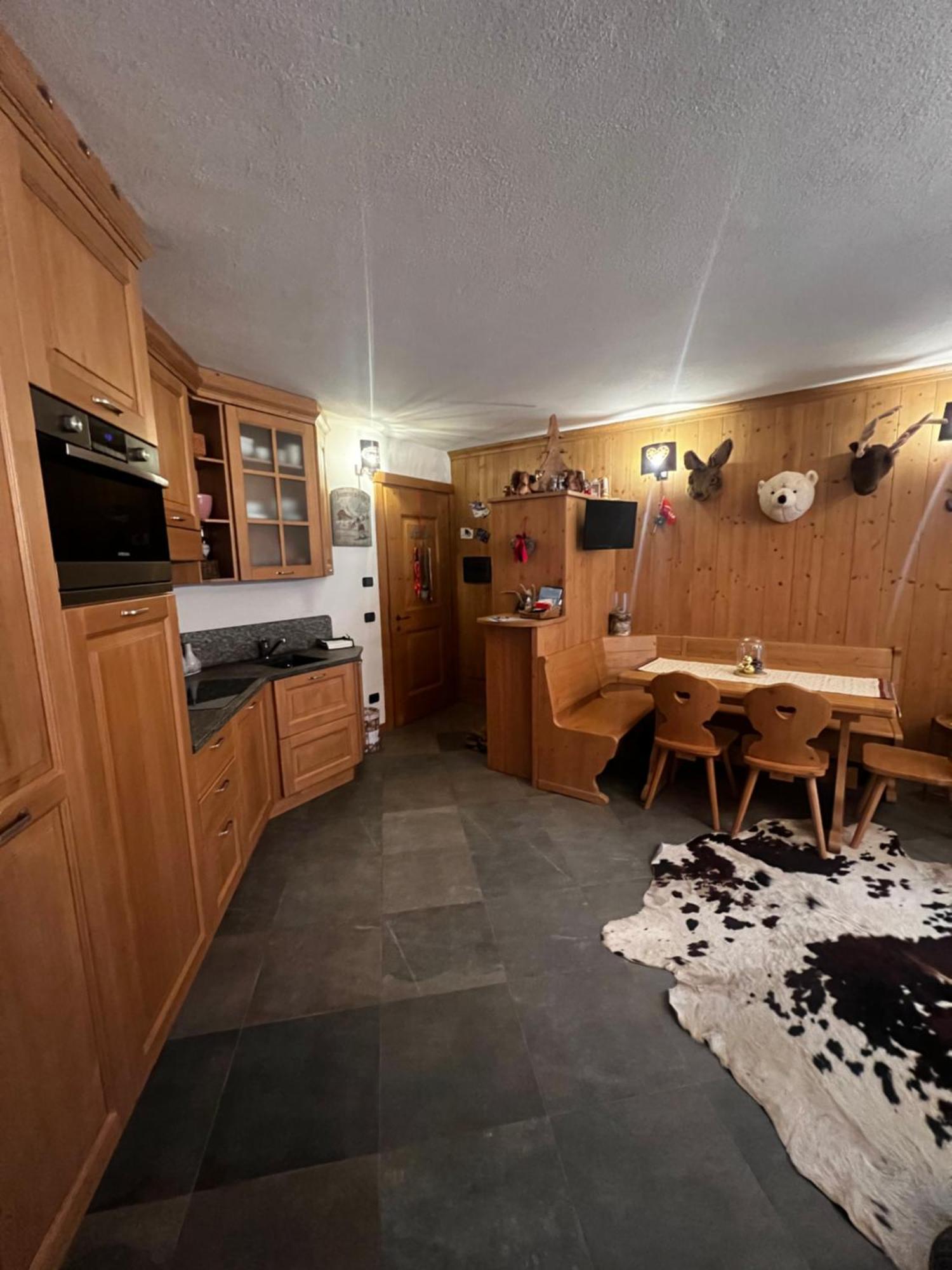 Appartamento Incantevole Con Box E Ski Room, Wi-Fi, Bormio Esterno foto